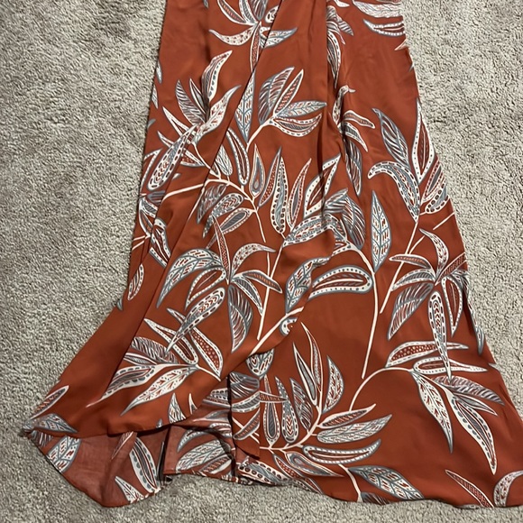 Vici Maxi Dress - Picture 2 of 7